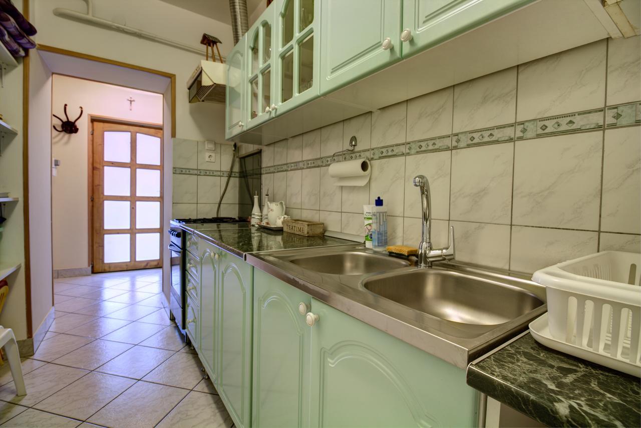 Oazis Apartman Эгер Экстерьер фото